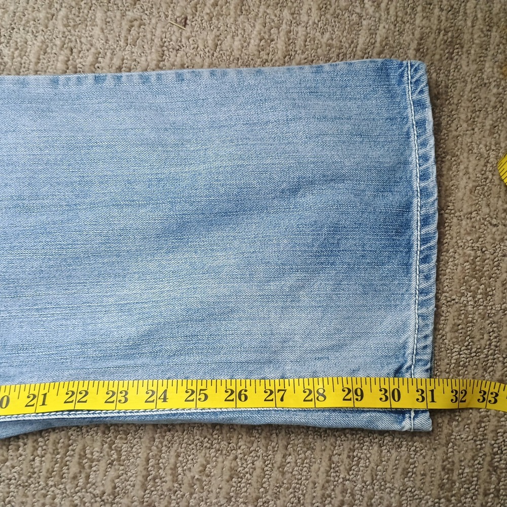 BKE Tyler Jeans Mens 35x31 Light Wash Relaxed Straight Distressed Denim Mint - Picture 6 of 9